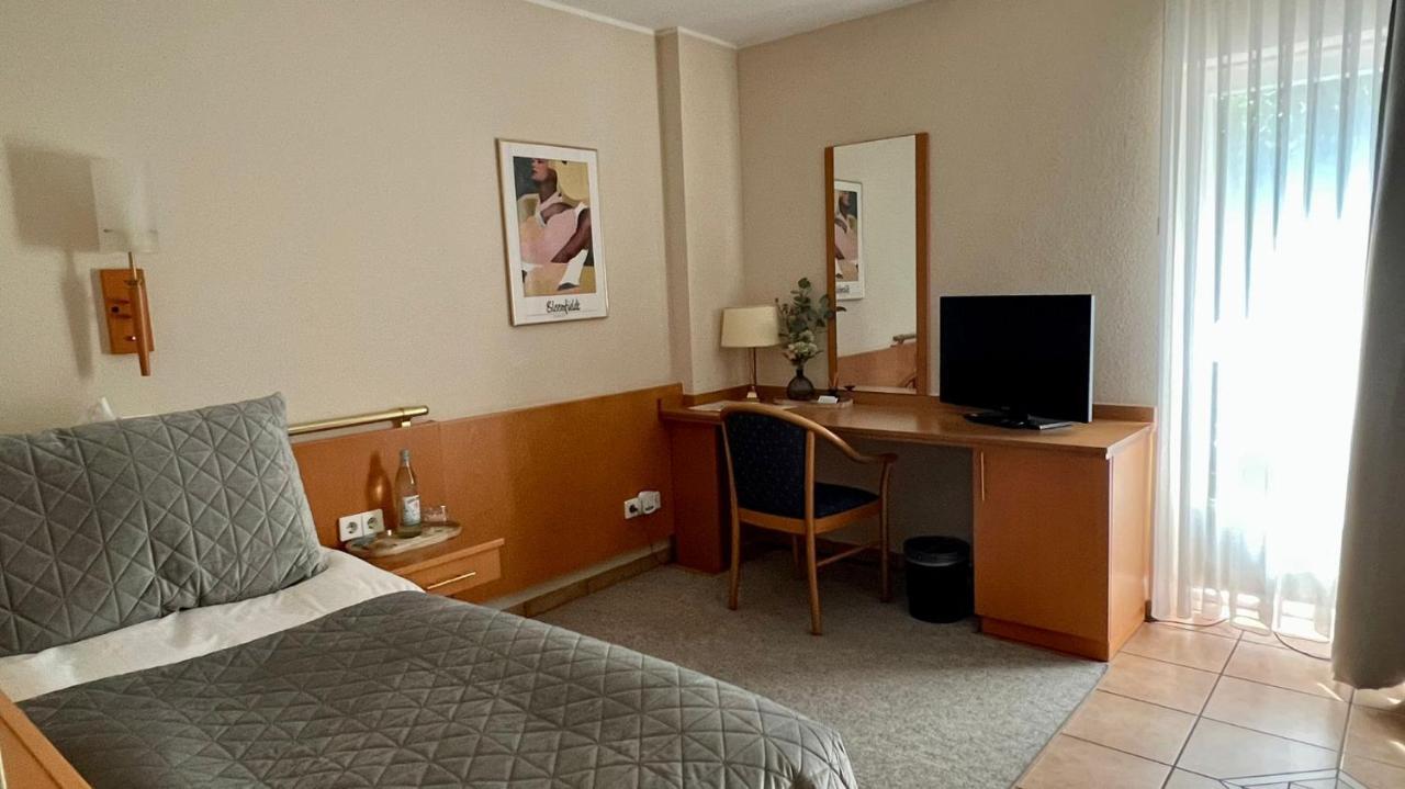 Hotel Victoria Динслакен Экстерьер фото